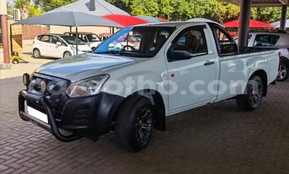 Acheter Occasion Voiture Isuzu D–MAX Blanc à Maputsoe, Leribe Acheter Occasion Voiture Isuzu D–MAX Blanc à Maputsoe, Leribe