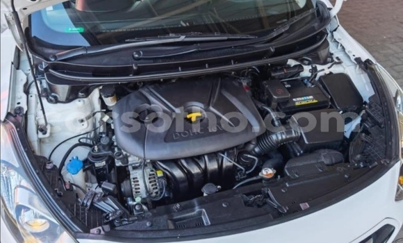 Acheter Occasion Voiture Hyundai i30 Blanc à Maseru, Maseru Acheter Occasion Voiture Hyundai i30 Blanc à Maseru, Maseru