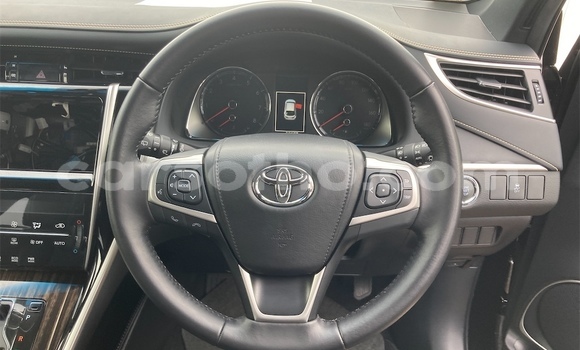 Sayi Na hannu Toyota Harrier Black Mota in Maseru a Maseru Sayi Na hannu Toyota Harrier Black Mota in Maseru a Maseru