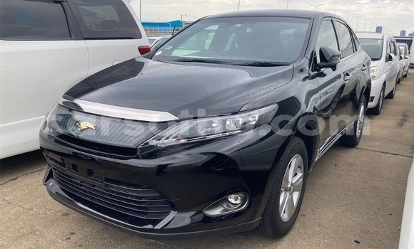 Sayi Na hannu Toyota Harrier Black Mota in Maseru a Maseru Sayi Na hannu Toyota Harrier Black Mota in Maseru a Maseru