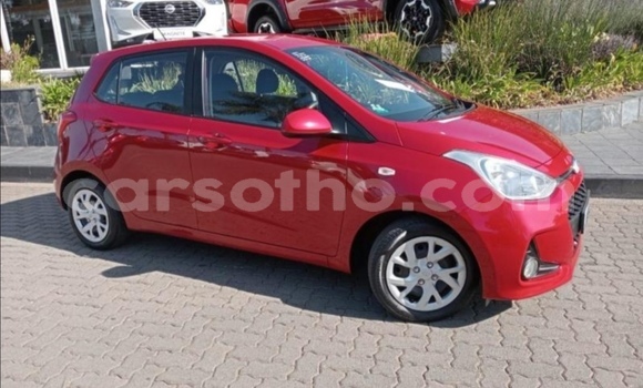 Sayi Na hannu Hyundai i10 Red Mota in Maseru a Maseru Sayi Na hannu Hyundai i10 Red Mota in Maseru a Maseru