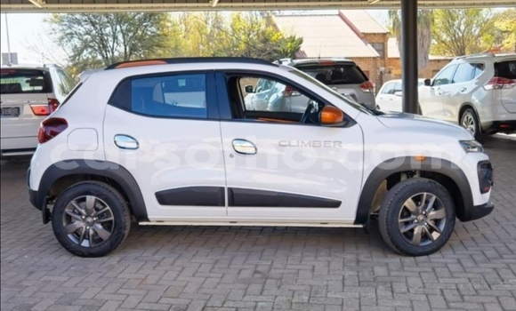 Sayi Na hannu Renault KWID White Mota in Maseru a Maseru Sayi Na hannu Renault KWID White Mota in Maseru a Maseru