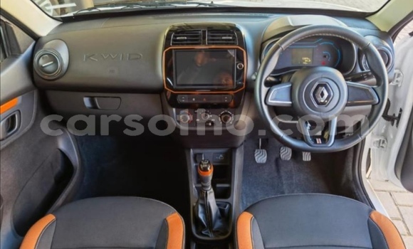 Sayi Na hannu Renault KWID White Mota in Maseru a Maseru Sayi Na hannu Renault KWID White Mota in Maseru a Maseru