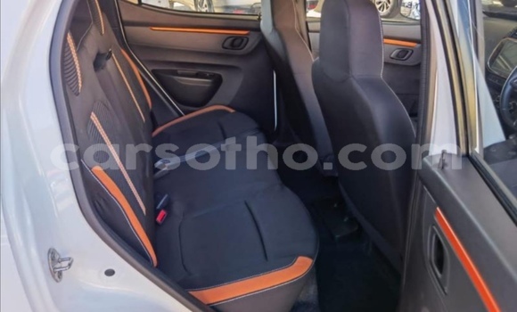 Sayi Na hannu Renault KWID White Mota in Maseru a Maseru Sayi Na hannu Renault KWID White Mota in Maseru a Maseru