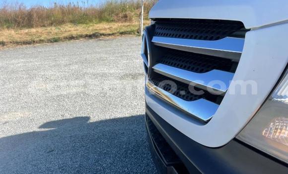 Sayi Na hannu Mercedes‒Benz Sprinter White Babbar mota in Maseru a Maseru Sayi Na hannu Mercedes‒Benz Sprinter White Babbar mota in Maseru a Maseru