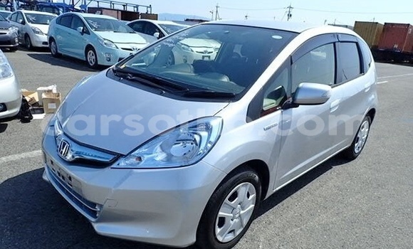 Sayi Na hannu Honda FIT Silver Mota in Maseru a Maseru Sayi Na hannu Honda FIT Silver Mota in Maseru a Maseru