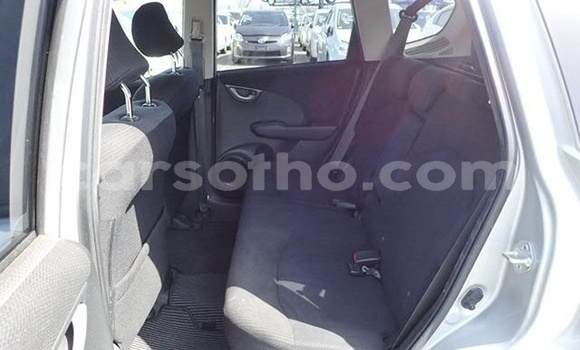 Sayi Na hannu Honda FIT Silver Mota in Maseru a Maseru Sayi Na hannu Honda FIT Silver Mota in Maseru a Maseru