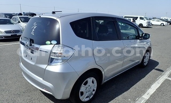 Sayi Na hannu Honda FIT Silver Mota in Maseru a Maseru Sayi Na hannu Honda FIT Silver Mota in Maseru a Maseru