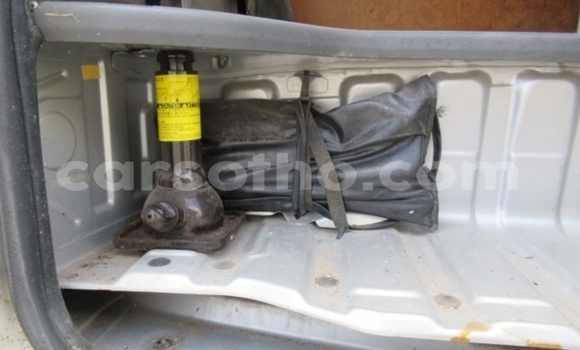 اشتري مستعمل Toyota Hiace Silver سيارة في Maseru في Maseru اشتري مستعمل Toyota Hiace Silver سيارة في Maseru في Maseru