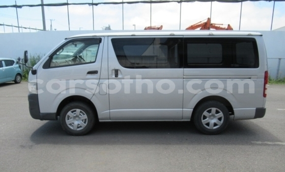 اشتري مستعمل Toyota Hiace Silver سيارة في Maseru في Maseru اشتري مستعمل Toyota Hiace Silver سيارة في Maseru في Maseru