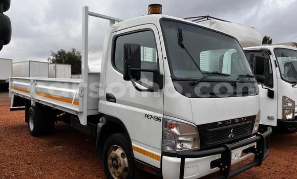 اشتري مستعمل Mitsubishi Van Other شاحنة في Maseru في Maseru اشتري مستعمل Mitsubishi Van Other شاحنة في Maseru في Maseru