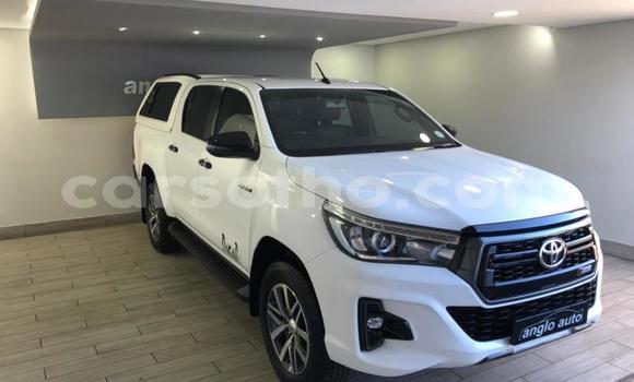 اشتري مستعمل Toyota Hilux White سيارة في Maseru في Maseru اشتري مستعمل Toyota Hilux White سيارة في Maseru في Maseru