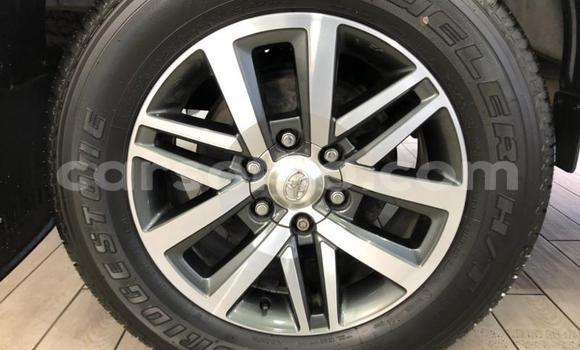 اشتري مستعمل Toyota Hilux White سيارة في Maseru في Maseru اشتري مستعمل Toyota Hilux White سيارة في Maseru في Maseru