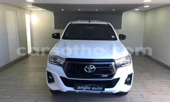 اشتري مستعمل Toyota Hilux White سيارة في Maseru في Maseru اشتري مستعمل Toyota Hilux White سيارة في Maseru في Maseru