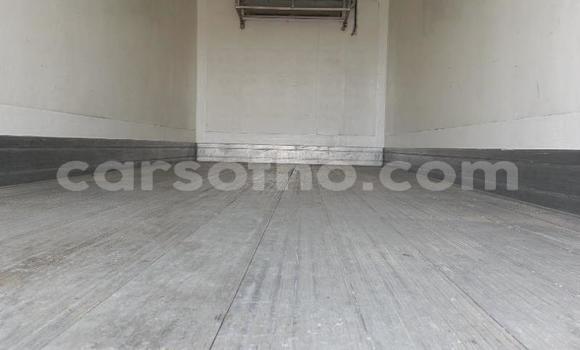 اشتري مستعمل Nissan UD Other شاحنة في Maseru في Maseru اشتري مستعمل Nissan UD Other شاحنة في Maseru في Maseru