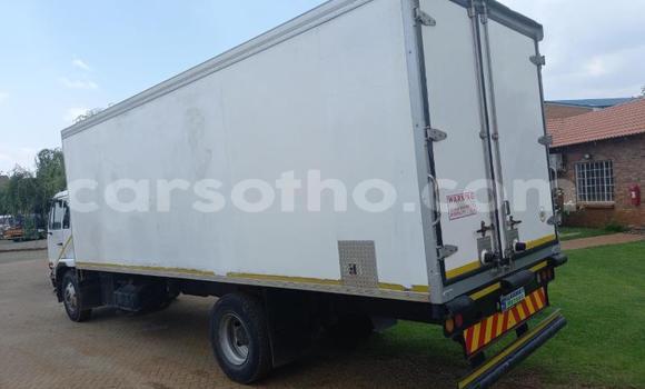 اشتري مستعمل Nissan UD Other شاحنة في Maseru في Maseru اشتري مستعمل Nissan UD Other شاحنة في Maseru في Maseru