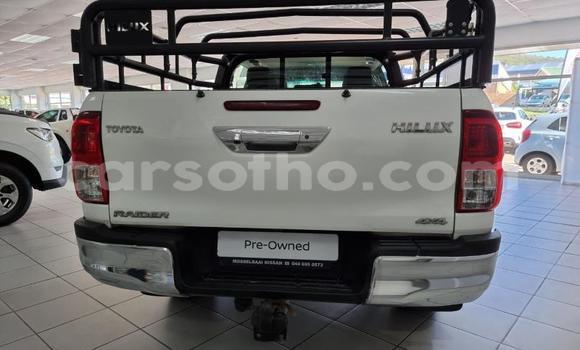 اشتري مستعمل Toyota Hilux White سيارة في Maseru في Maseru اشتري مستعمل Toyota Hilux White سيارة في Maseru في Maseru
