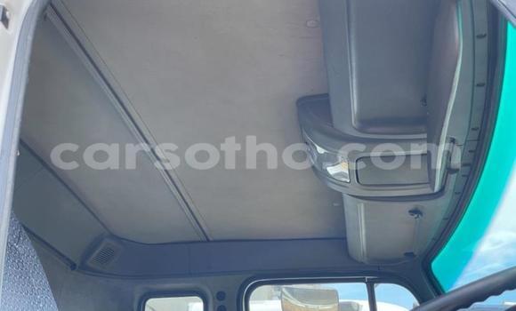 اشتري مستعمل Nissan UD White شاحنة في Maseru في Maseru اشتري مستعمل Nissan UD White شاحنة في Maseru في Maseru