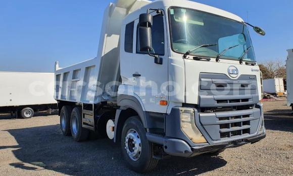Acheter Occasion Utilitaire Nissan UD Blanc à Maseru, Maseru