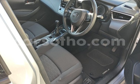 Sayi Na hannu Toyota Corolla White Mota in Maseru a Maseru Sayi Na hannu Toyota Corolla White Mota in Maseru a Maseru