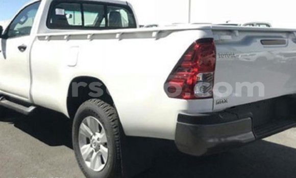 اشتري مستعمل Toyota Hilux White سيارة في Maseru في Maseru اشتري مستعمل Toyota Hilux White سيارة في Maseru في Maseru