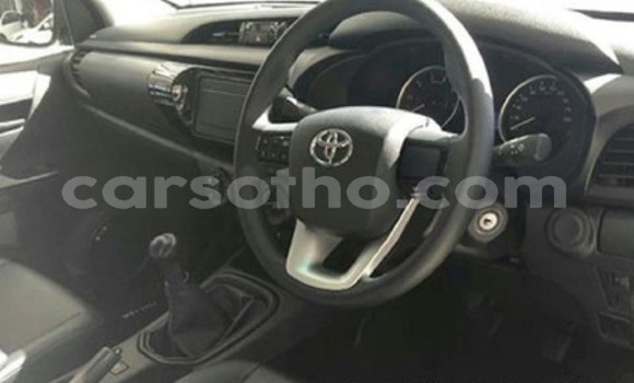 اشتري مستعمل Toyota Hilux Silver سيارة في Maseru في Maseru اشتري مستعمل Toyota Hilux Silver سيارة في Maseru في Maseru