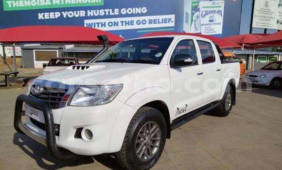 اشتري مستعمل Toyota Hilux White سيارة في Maseru في Maseru اشتري مستعمل Toyota Hilux White سيارة في Maseru في Maseru
