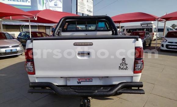 اشتري مستعمل Toyota Hilux White سيارة في Maseru في Maseru اشتري مستعمل Toyota Hilux White سيارة في Maseru في Maseru