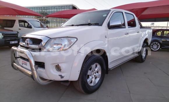 اشتري مستعمل Toyota Hilux White سيارة في Maseru في Maseru اشتري مستعمل Toyota Hilux White سيارة في Maseru في Maseru
