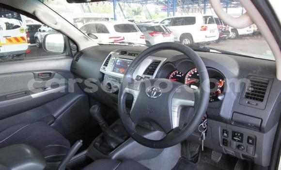 Acheter Occasion Voiture Toyota Hilux Blanc à Maseru, Maseru Acheter Occasion Voiture Toyota Hilux Blanc à Maseru, Maseru