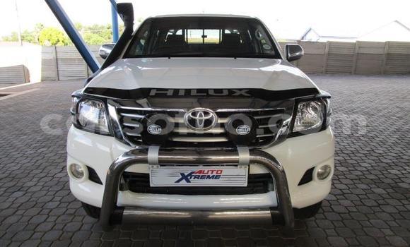Acheter Occasion Voiture Toyota Hilux Blanc à Maseru, Maseru Acheter Occasion Voiture Toyota Hilux Blanc à Maseru, Maseru