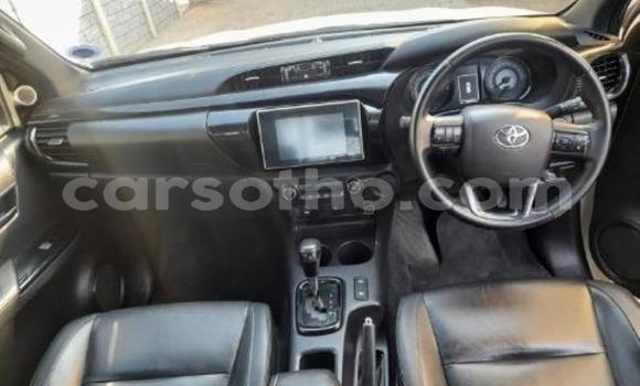 Acheter Occasion Voiture Toyota Hilux Blanc à Maseru, Maseru Acheter Occasion Voiture Toyota Hilux Blanc à Maseru, Maseru