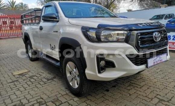 اشتري مستعمل Toyota Hilux White سيارة في Maseru في Maseru اشتري مستعمل Toyota Hilux White سيارة في Maseru في Maseru