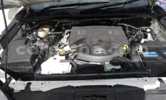 اشتري مستعمل Toyota Hilux White سيارة في Maseru في Maseru اشتري مستعمل Toyota Hilux White سيارة في Maseru في Maseru