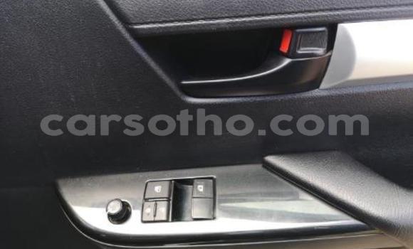 اشتري مستعمل Toyota Hilux White سيارة في Maseru في Maseru اشتري مستعمل Toyota Hilux White سيارة في Maseru في Maseru