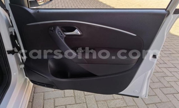 Acheter Occasion Voiture Volkswagen Polo Blanc à Maseru, Maseru Acheter Occasion Voiture Volkswagen Polo Blanc à Maseru, Maseru