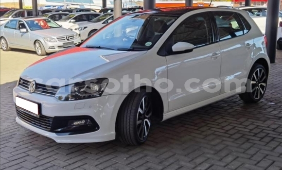 Acheter Occasion Voiture Volkswagen Polo Blanc à Maseru, Maseru Acheter Occasion Voiture Volkswagen Polo Blanc à Maseru, Maseru