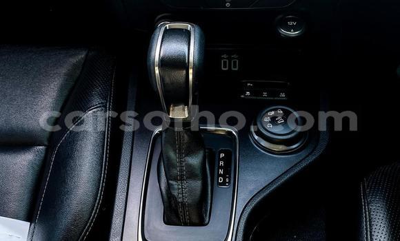 Sayi Na hannu Ford Everest White Mota in Maseru a Maseru Sayi Na hannu Ford Everest White Mota in Maseru a Maseru