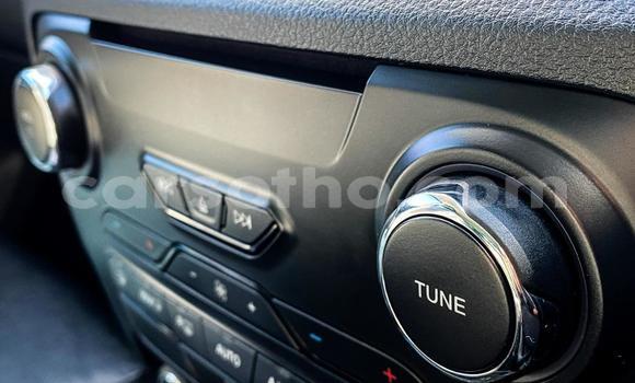 Sayi Na hannu Ford Everest White Mota in Maseru a Maseru Sayi Na hannu Ford Everest White Mota in Maseru a Maseru