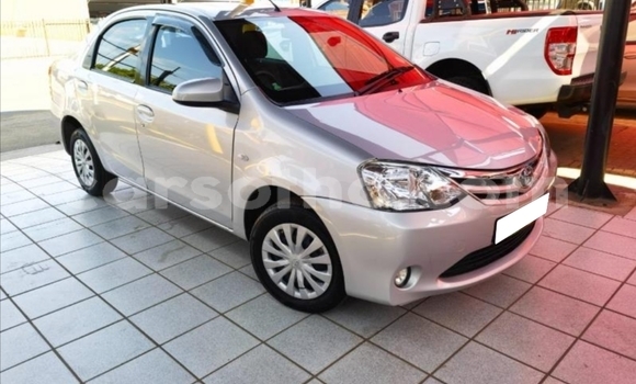Sayi Na hannu Toyota Etios Silver Mota in Butha–Buthe a Thaba-Tseka Sayi Na hannu Toyota Etios Silver Mota in Butha–Buthe a Thaba-Tseka