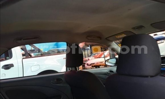 Sayi Na hannu Toyota Etios Silver Mota in Butha–Buthe a Thaba-Tseka Sayi Na hannu Toyota Etios Silver Mota in Butha–Buthe a Thaba-Tseka