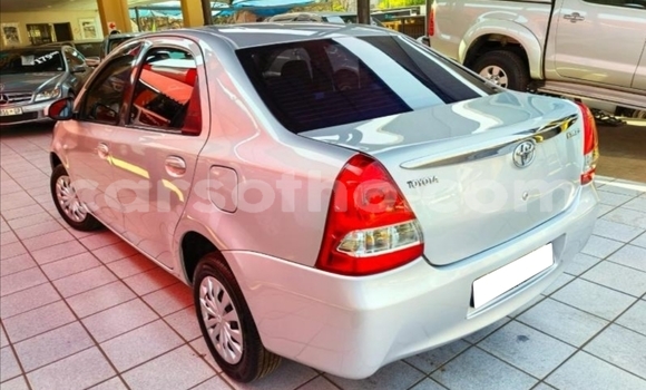 Sayi Na hannu Toyota Etios Silver Mota in Butha–Buthe a Thaba-Tseka Sayi Na hannu Toyota Etios Silver Mota in Butha–Buthe a Thaba-Tseka