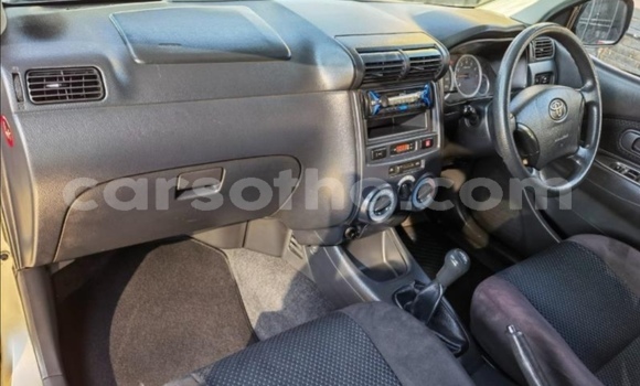 Sayi Na hannu Toyota Avanza Silver Mota in Hlotse a Leribe Sayi Na hannu Toyota Avanza Silver Mota in Hlotse a Leribe