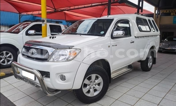 Acheter Occasion Voiture Toyota Hilux Blanc à Maputsoe, Leribe
