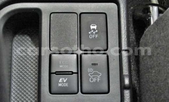 اشتري مستعمل Toyota Vitz Red سيارة في Hlotse في Leribe اشتري مستعمل Toyota Vitz Red سيارة في Hlotse في Leribe