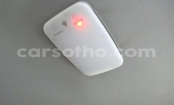 اشتري مستعمل Toyota Vitz Red سيارة في Hlotse في Leribe اشتري مستعمل Toyota Vitz Red سيارة في Hlotse في Leribe