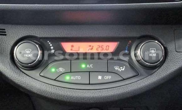 اشتري مستعمل Toyota Vitz Red سيارة في Hlotse في Leribe اشتري مستعمل Toyota Vitz Red سيارة في Hlotse في Leribe