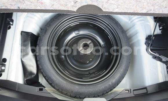 اشتري مستعمل Toyota Vitz White سيارة في Butha–Buthe في Thaba-Tseka اشتري مستعمل Toyota Vitz White سيارة في Butha–Buthe في Thaba-Tseka