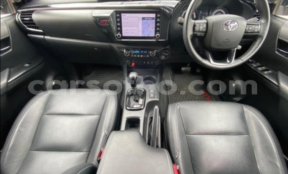 Acheter Occasion Voiture Toyota Hilux Blanc à Thaba–Tseka, Mafeteng Acheter Occasion Voiture Toyota Hilux Blanc à Thaba–Tseka, Mafeteng