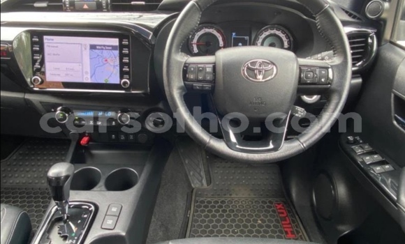 Acheter Occasion Voiture Toyota Hilux Blanc à Thaba–Tseka, Mafeteng Acheter Occasion Voiture Toyota Hilux Blanc à Thaba–Tseka, Mafeteng